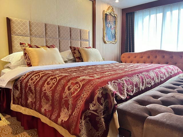 黄金3号行政大床房客房照片