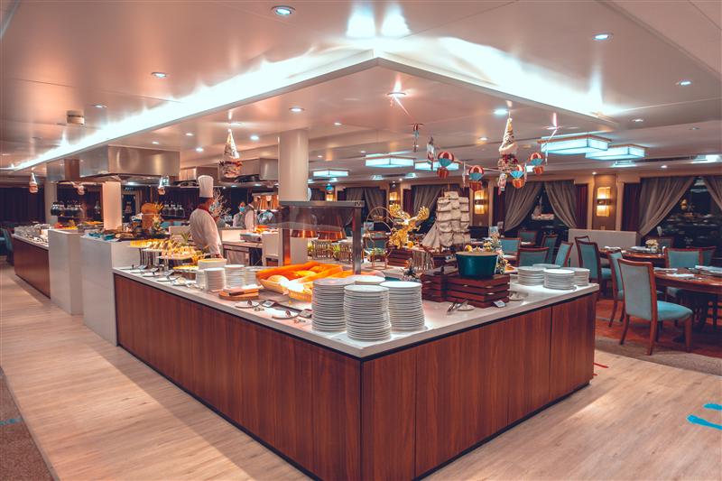世纪凯歌号3F餐厅