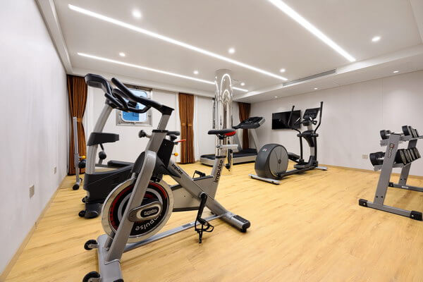 长江如歌号健身房